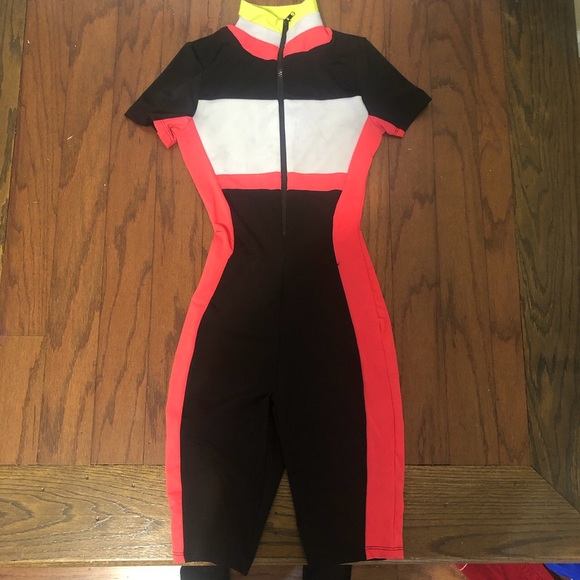 Fashion Nova Romper Size XS , Only Worn Once - Picture 2 of 3